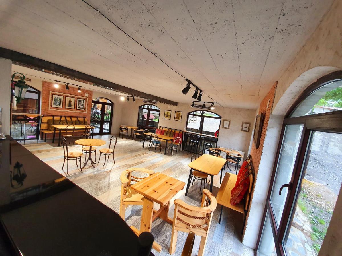 Nino Ratiani'S Guesthouse Mestia Zewnętrze zdjęcie