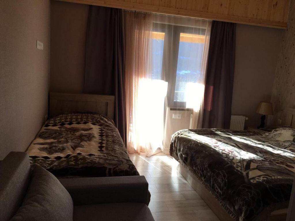 Nino Ratiani'S Guesthouse Mestia Zewnętrze zdjęcie
