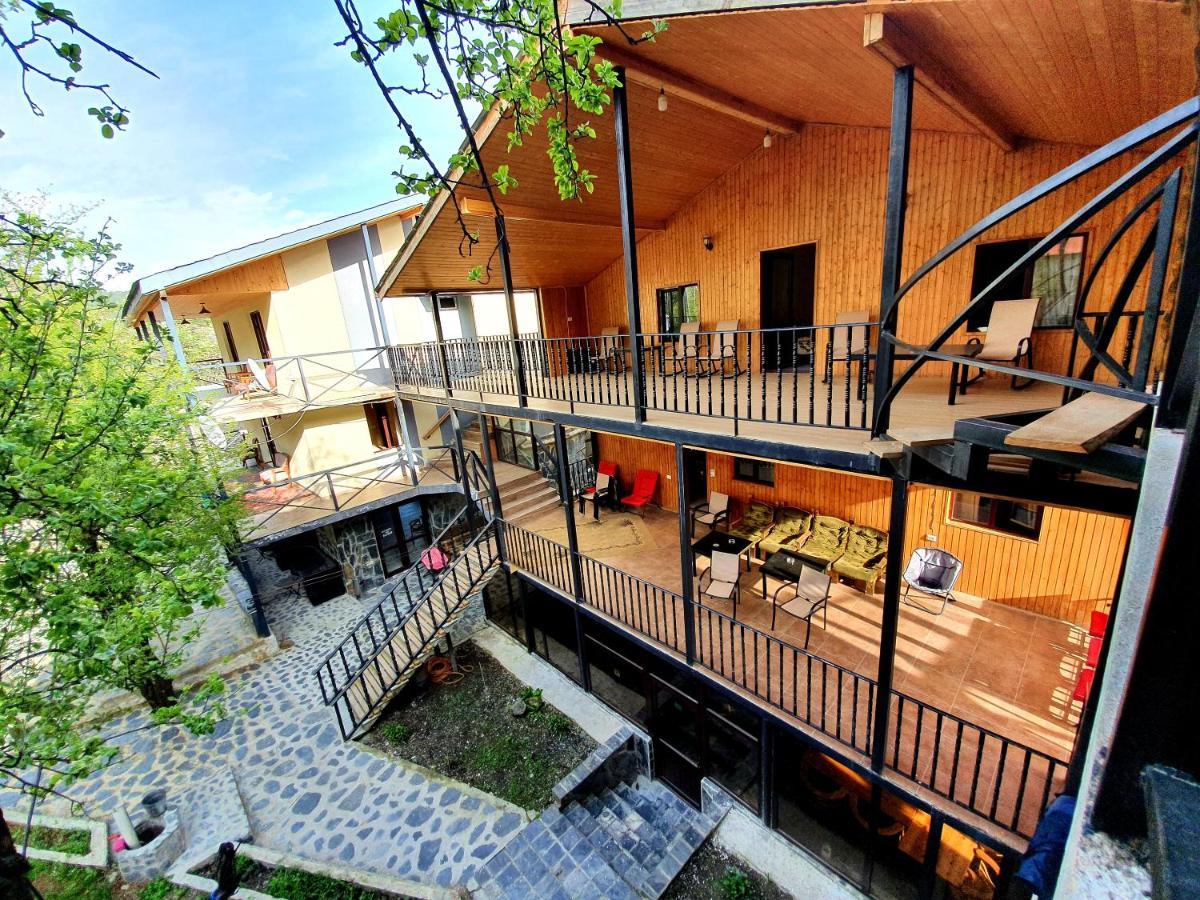Nino Ratiani'S Guesthouse Mestia Zewnętrze zdjęcie